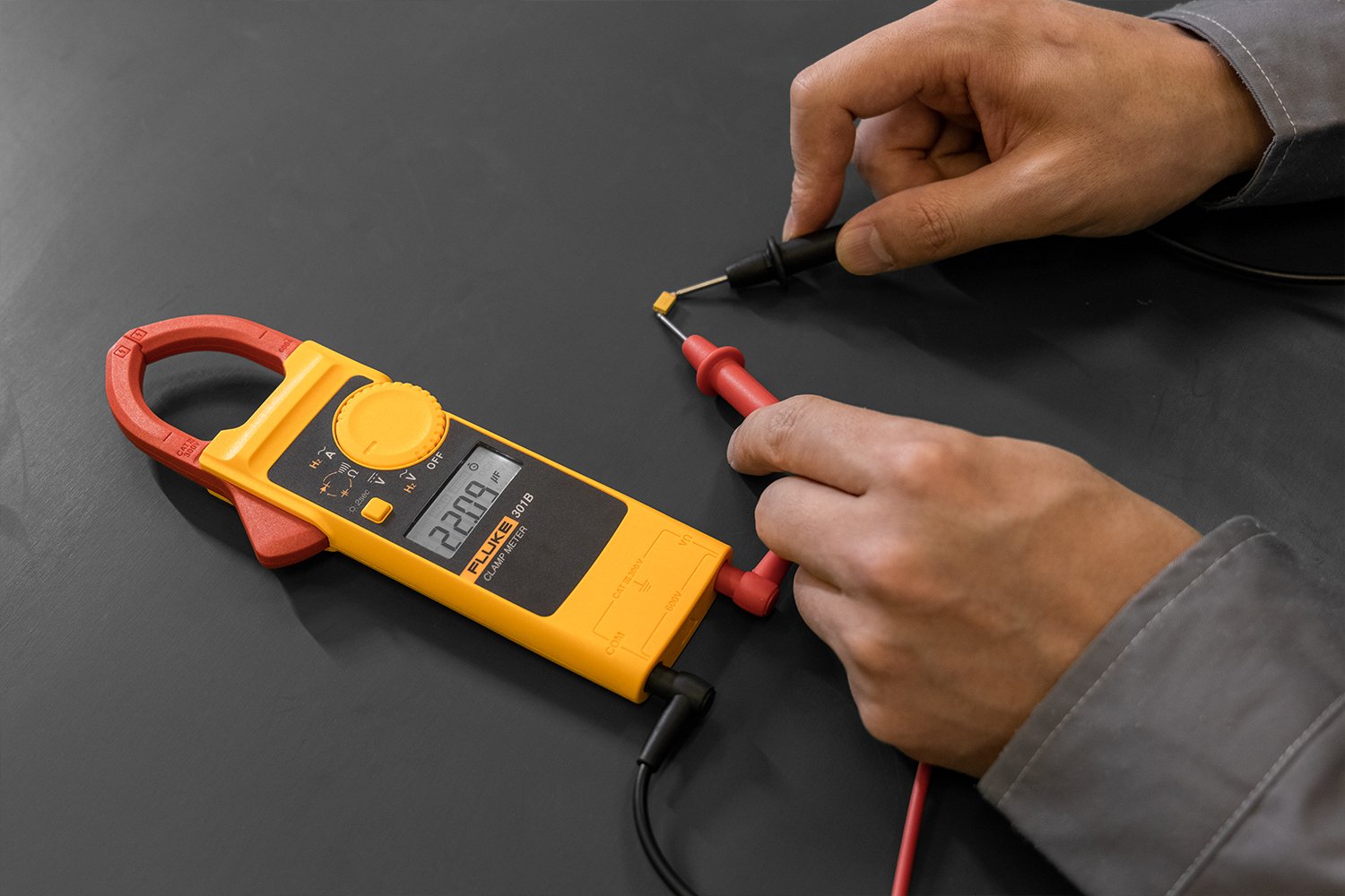 Fluke_301_Capacity_1500x1000-3